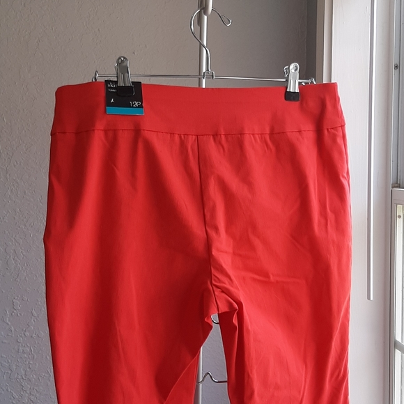 Skinny leg pant - Picture 4 of 9